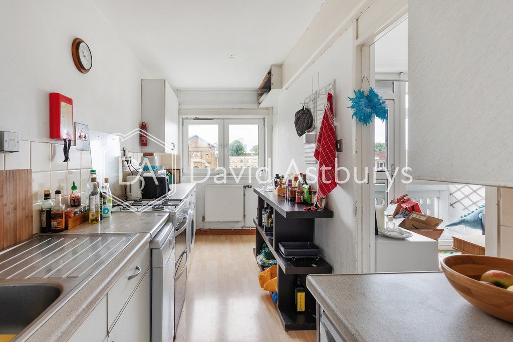 Flat Vernon Rise in Greater London