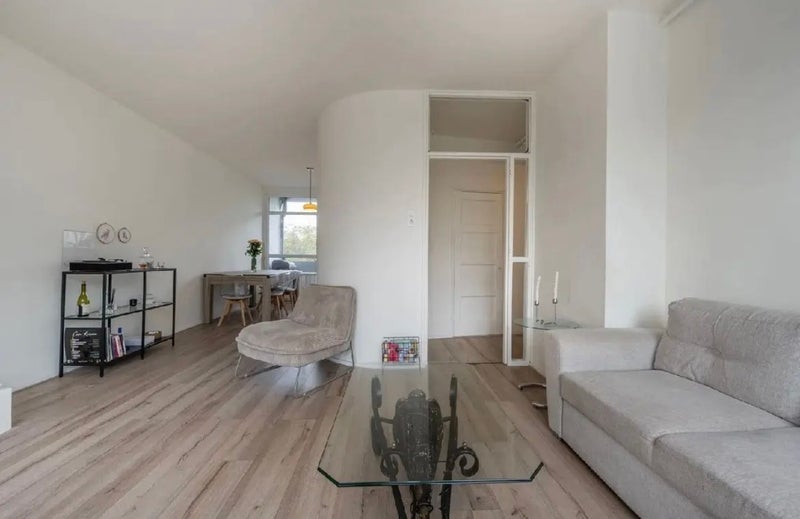Room Cross Flatts Place in Leeds