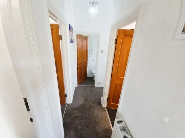 Flat Leigham Court Drive in Southend-on-Sea