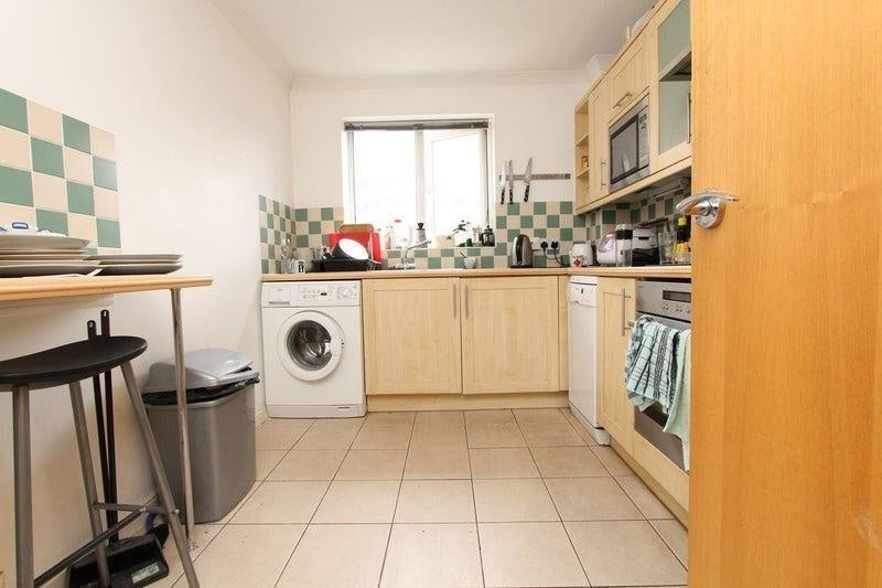 Flat Spert Street in Greater London