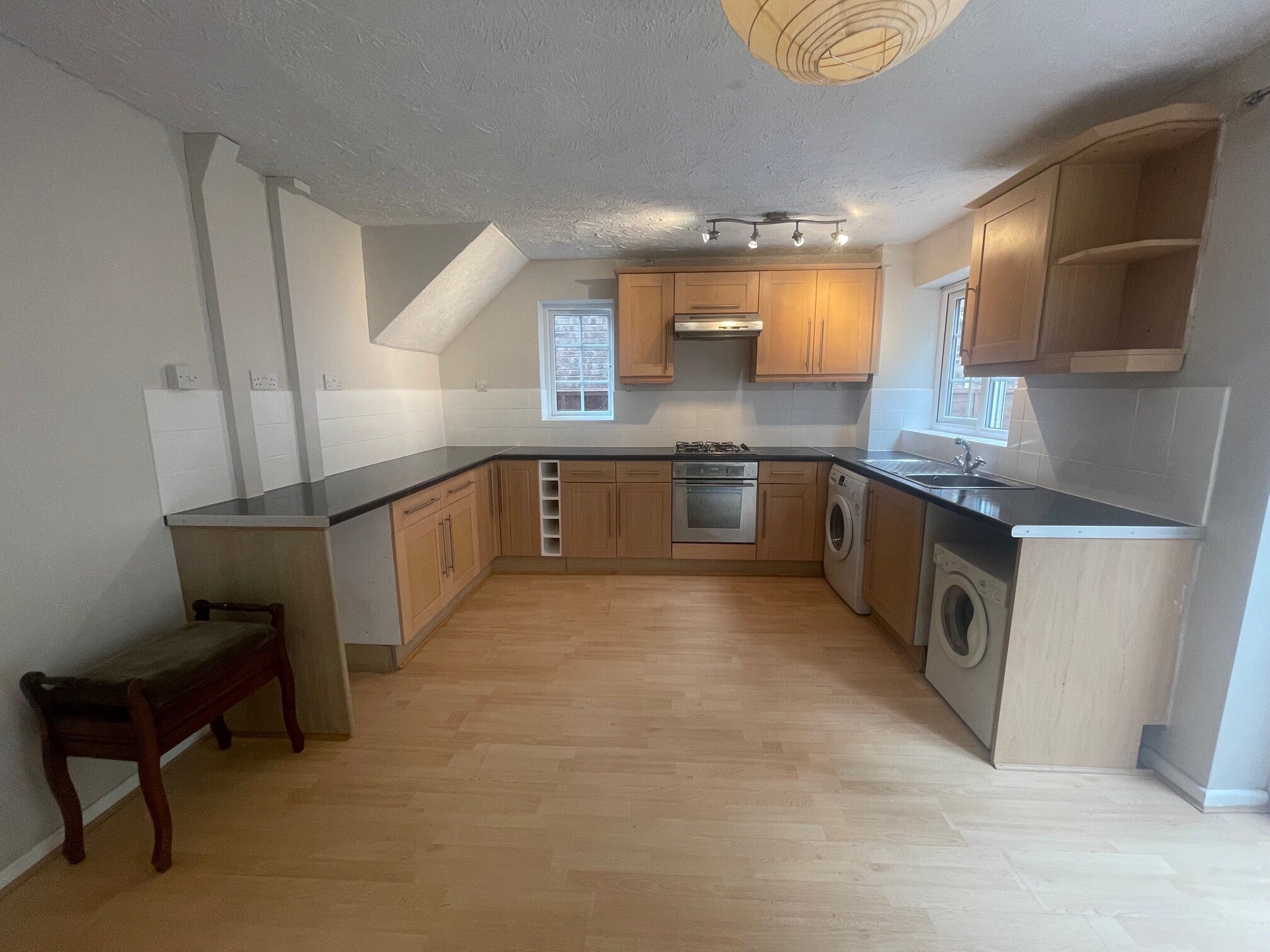House Donnington Close in Redditch