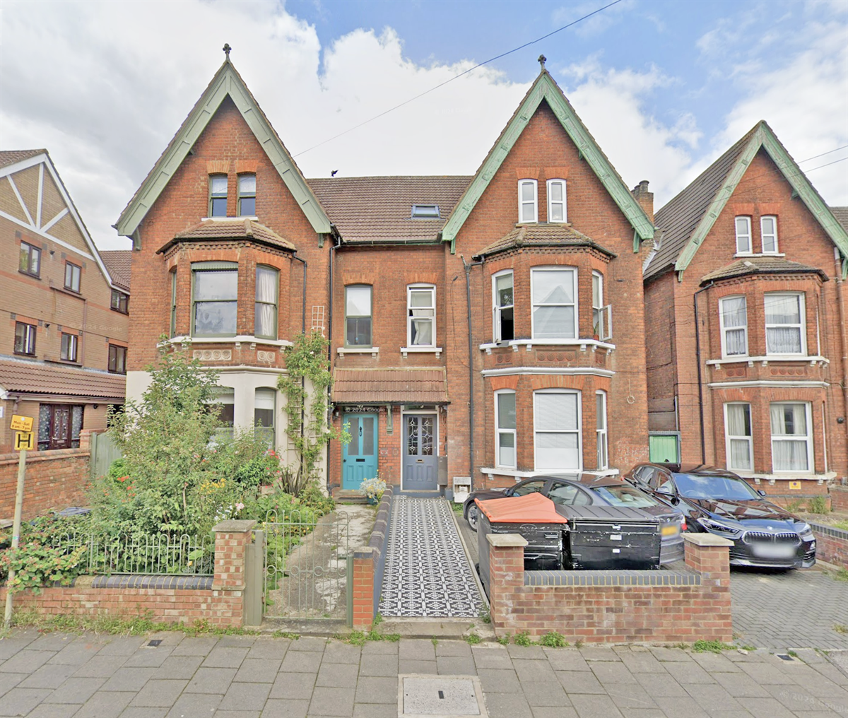 Flat Conduit Road in Bedford