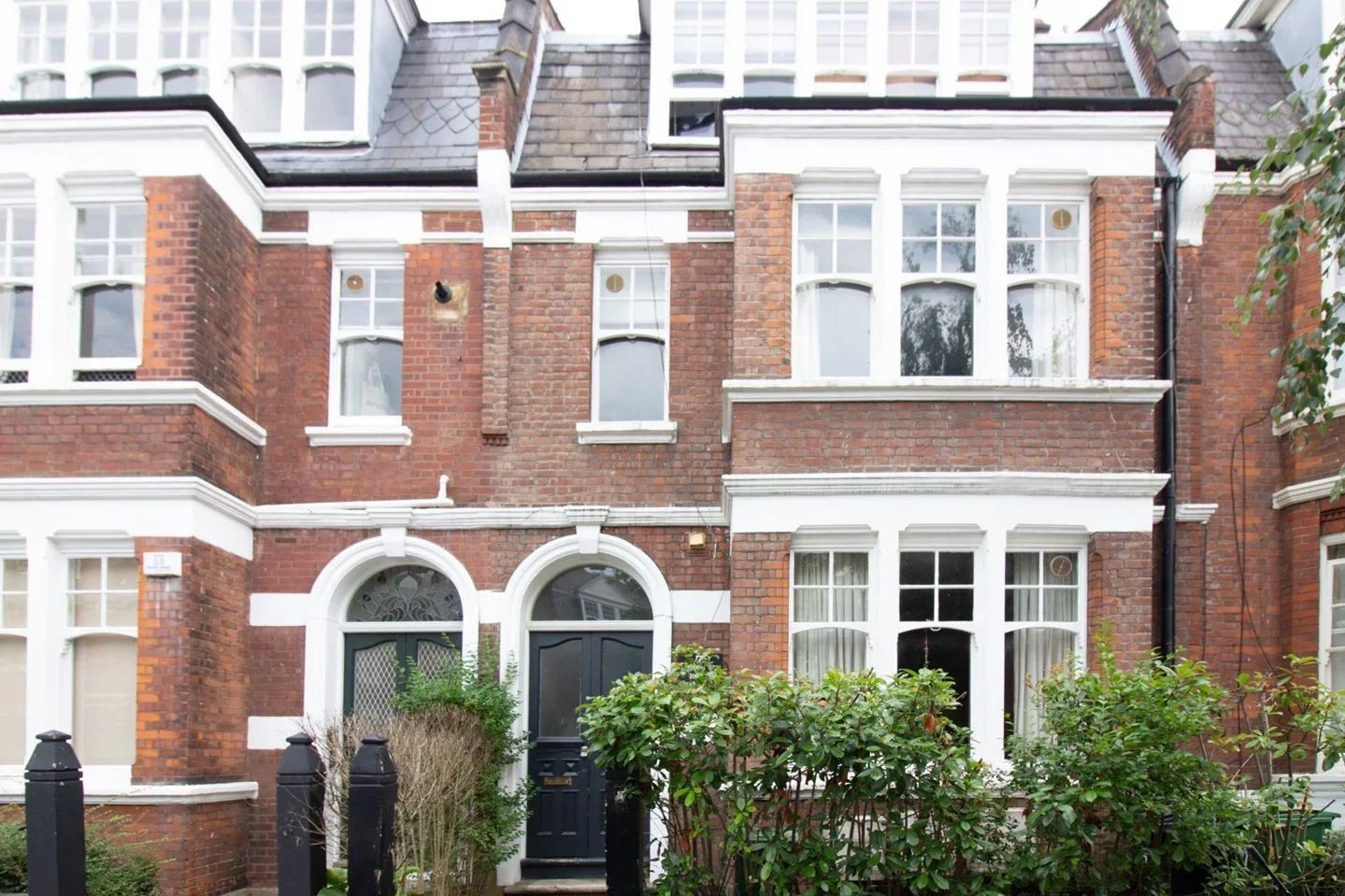 Flat Glenmore Road in Greater London