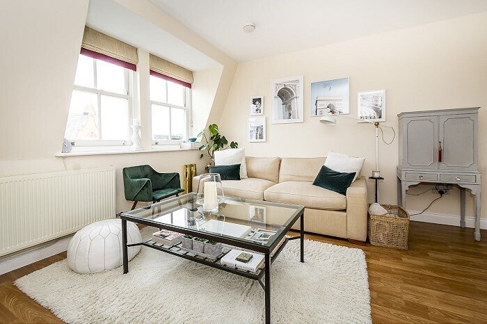 Flat Penrose Mews in Greater London