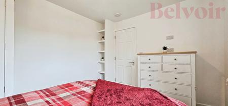 Room Livermore Close in Cambridge