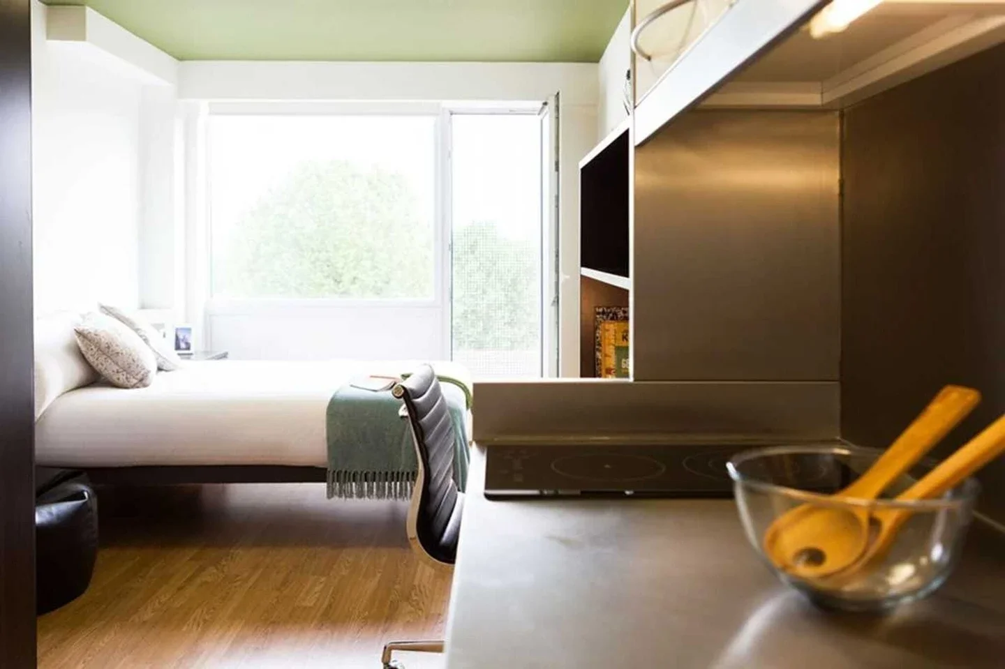 Flat Alderson Street in Greater London