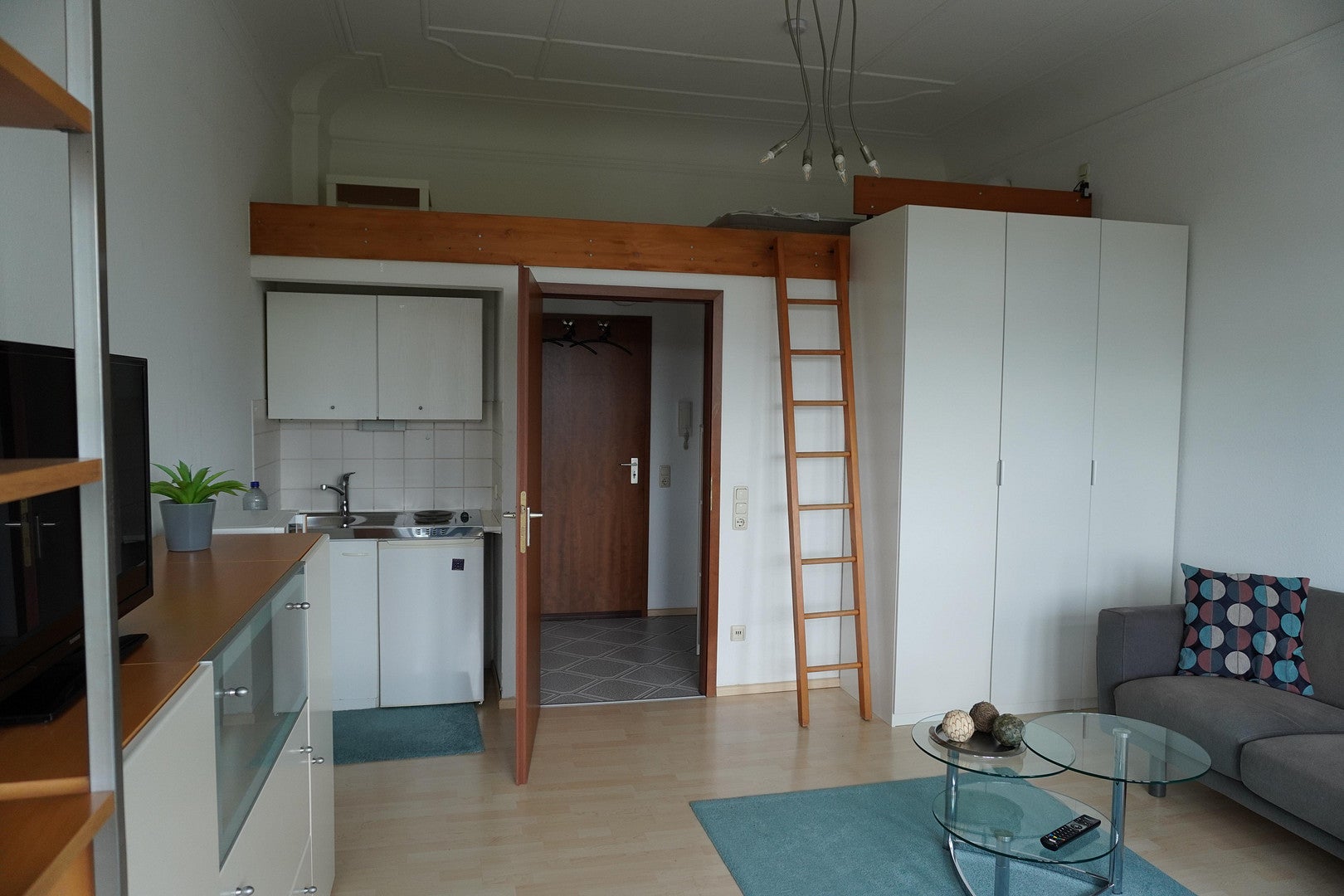Wohnung Schiersteiner Straße in Wiesbaden