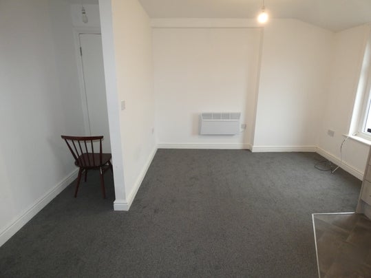 Flat Whitegate Drive in Blackpool