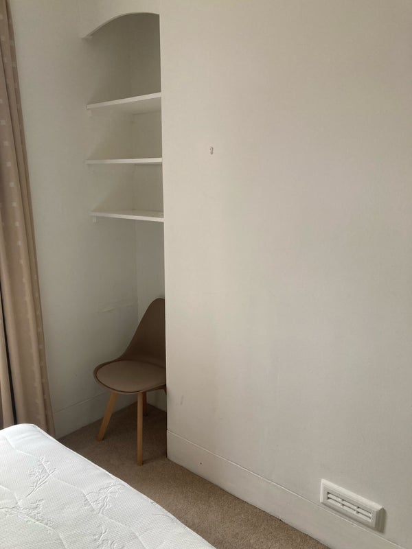 Room Avonmore Road in Greater London