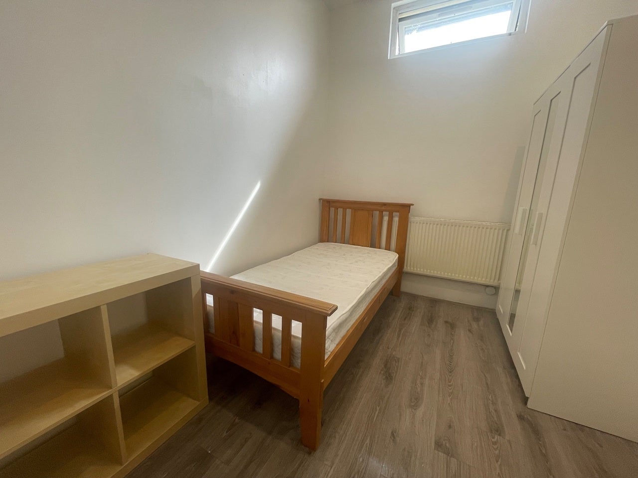 Room Camberwell Church Street in Greater London
