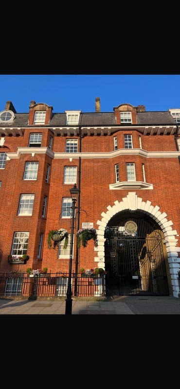 Room Regency Street in City of Westminster