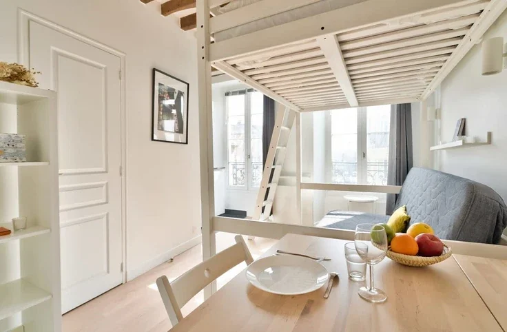 Flat Rue de l'Échiquier in Paris