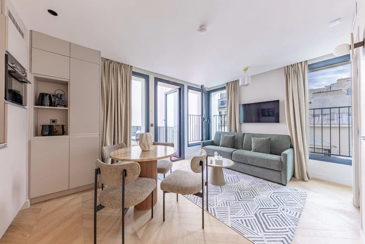 Flat Rue de Caumartin in Paris