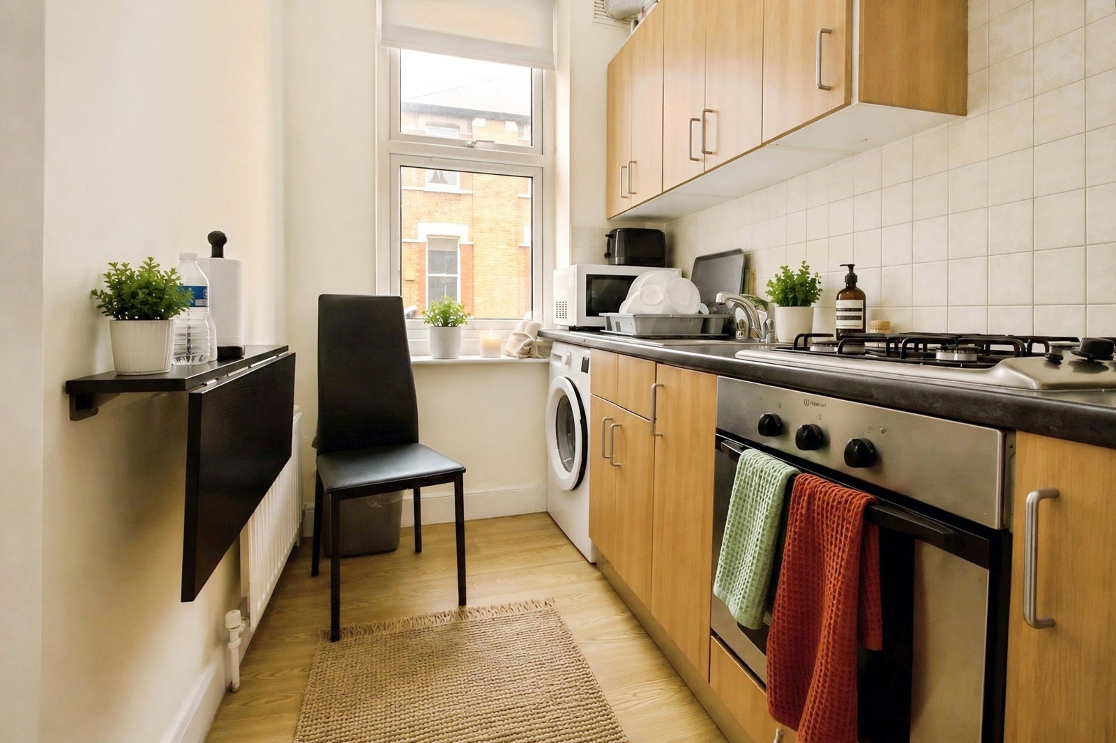 Flat London Road in Greater London