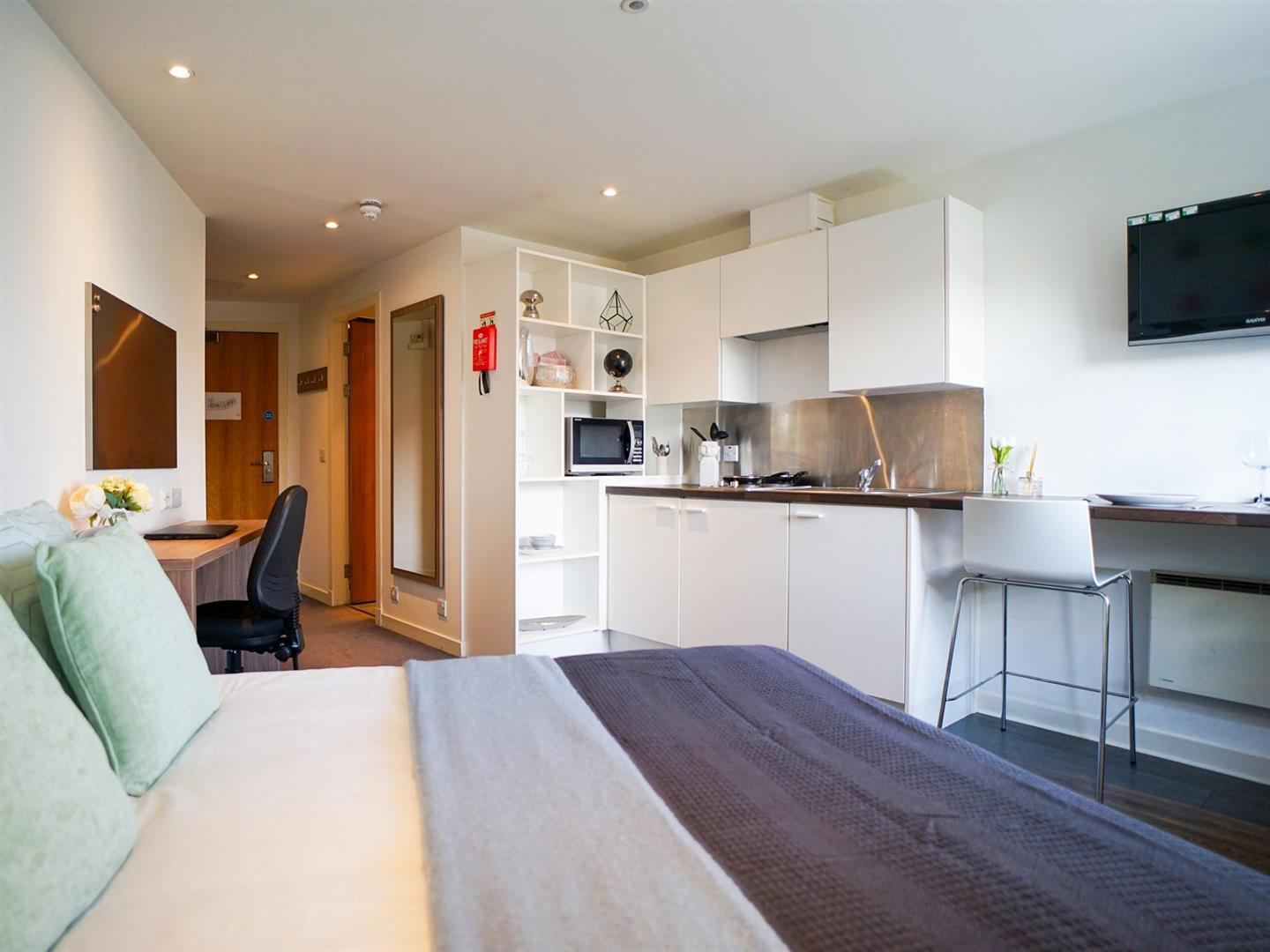 Flat Port Dundas Place in Glasgow