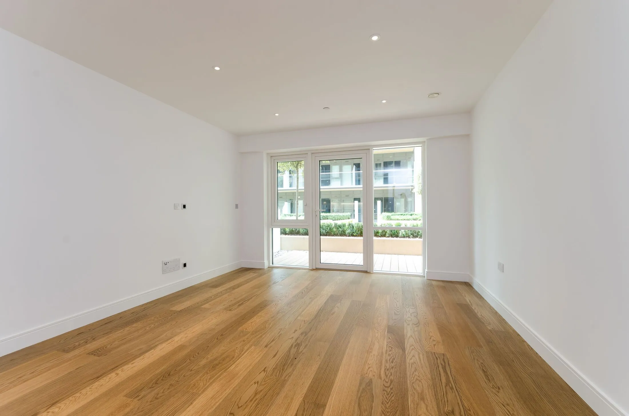 Flat Longfield Avenue in Greater London