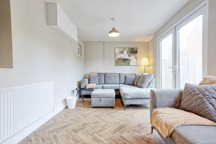 Flat Cyril Child Close in Colchester