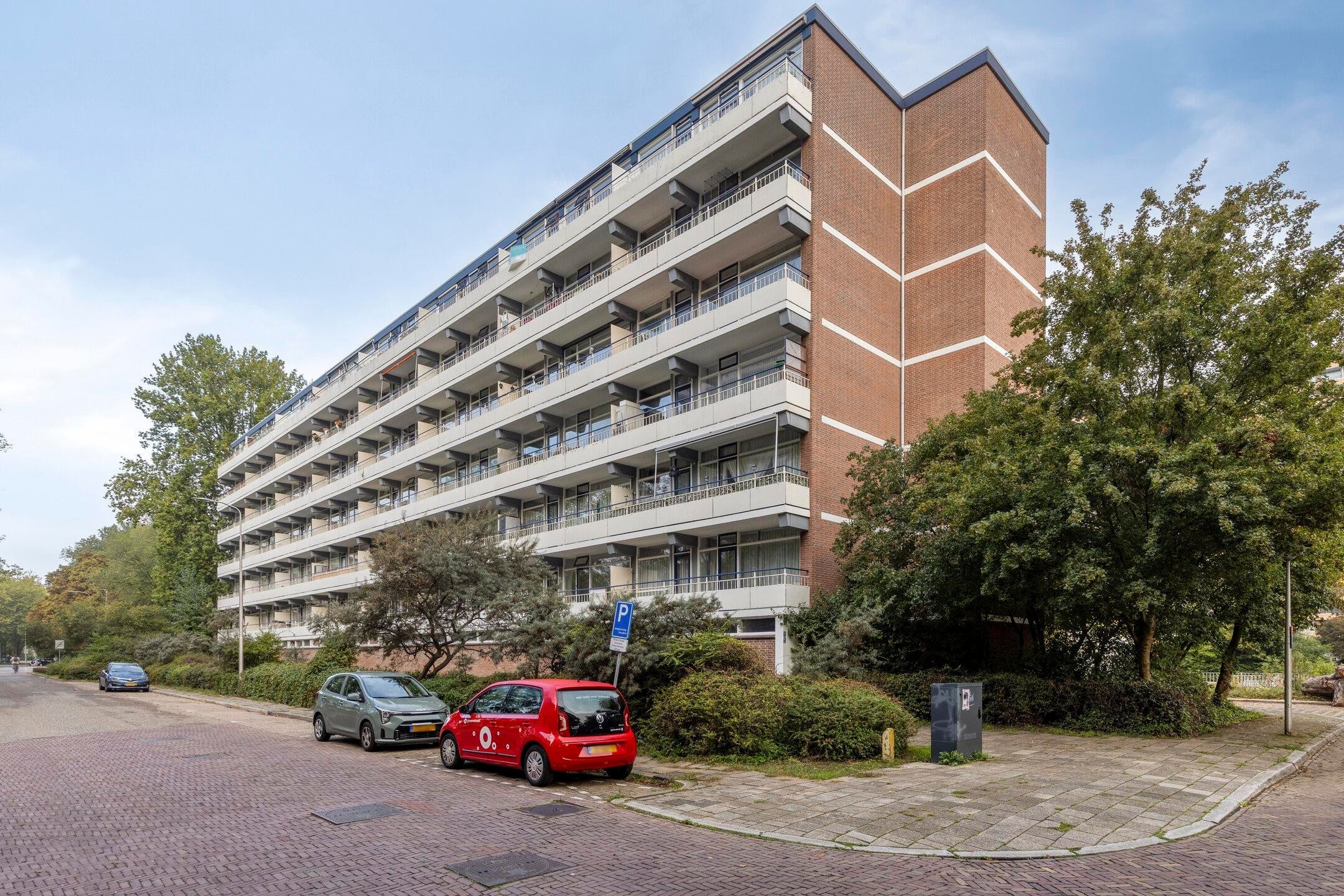 Appartement te koop: Herman Gorterhof 90, Delft