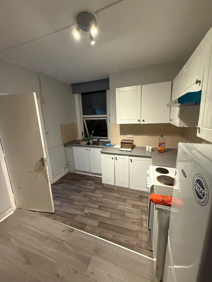 Flat Wimborne Road in Greater London