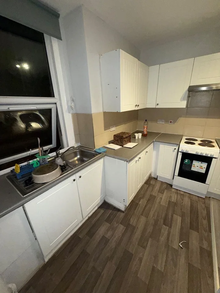 Flat Wimborne Road in Greater London