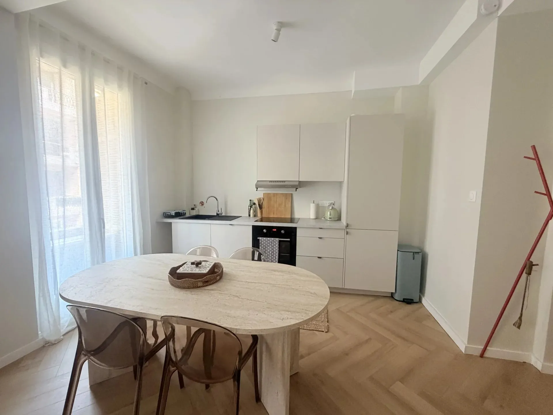 Chambre Rue Rancher à Nice
