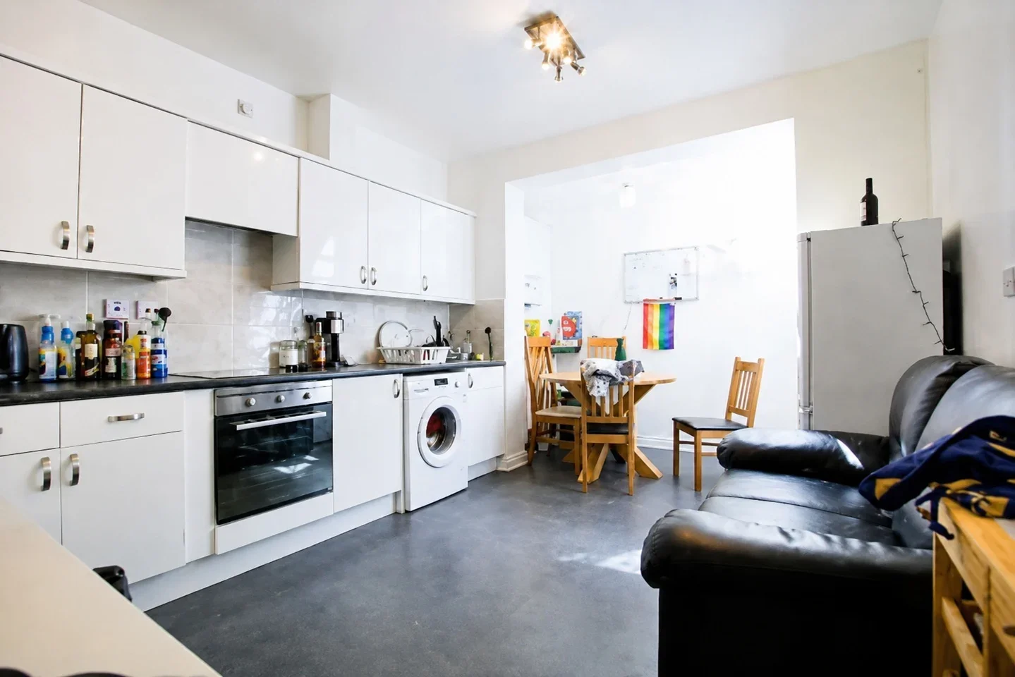 Room Berkeley Road in Greater London