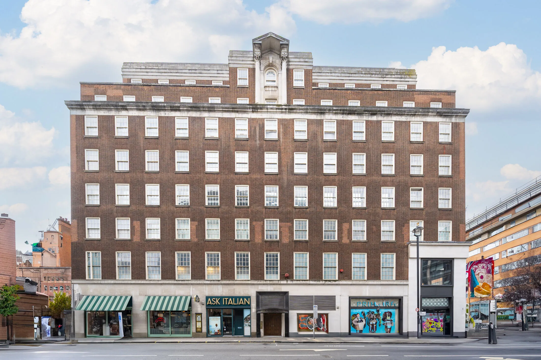 Flat Oxford Street in City of Westminster