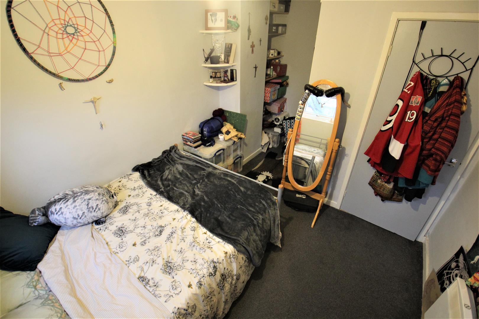 Flat Kelso Road in Leeds