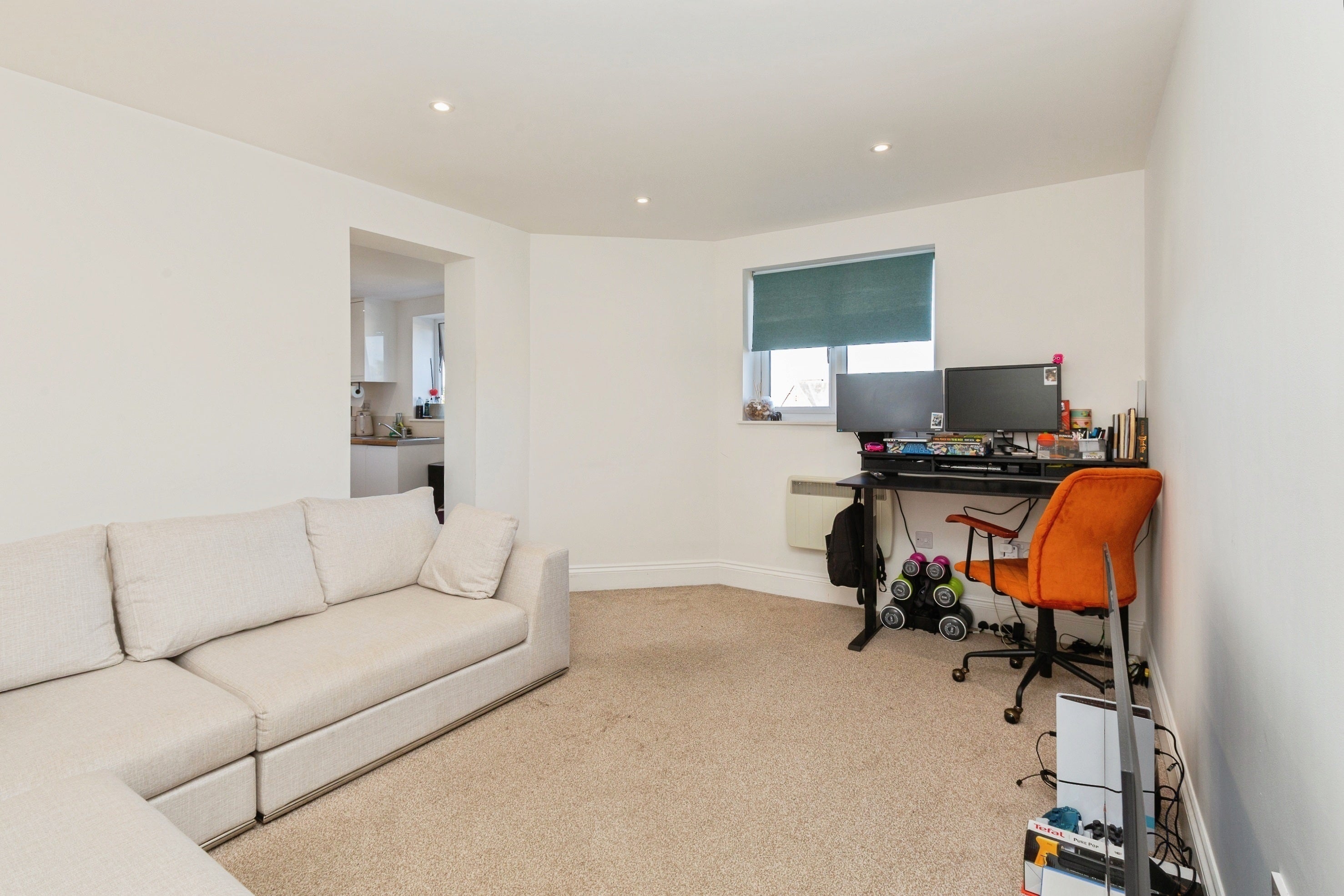 Flat Walton Street in Aylesbury