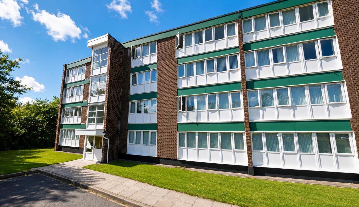 Flat Ingram Avenue in Newcastle upon Tyne
