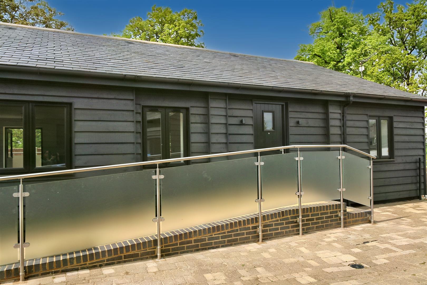 House Woodhall Lane in Hertsmere