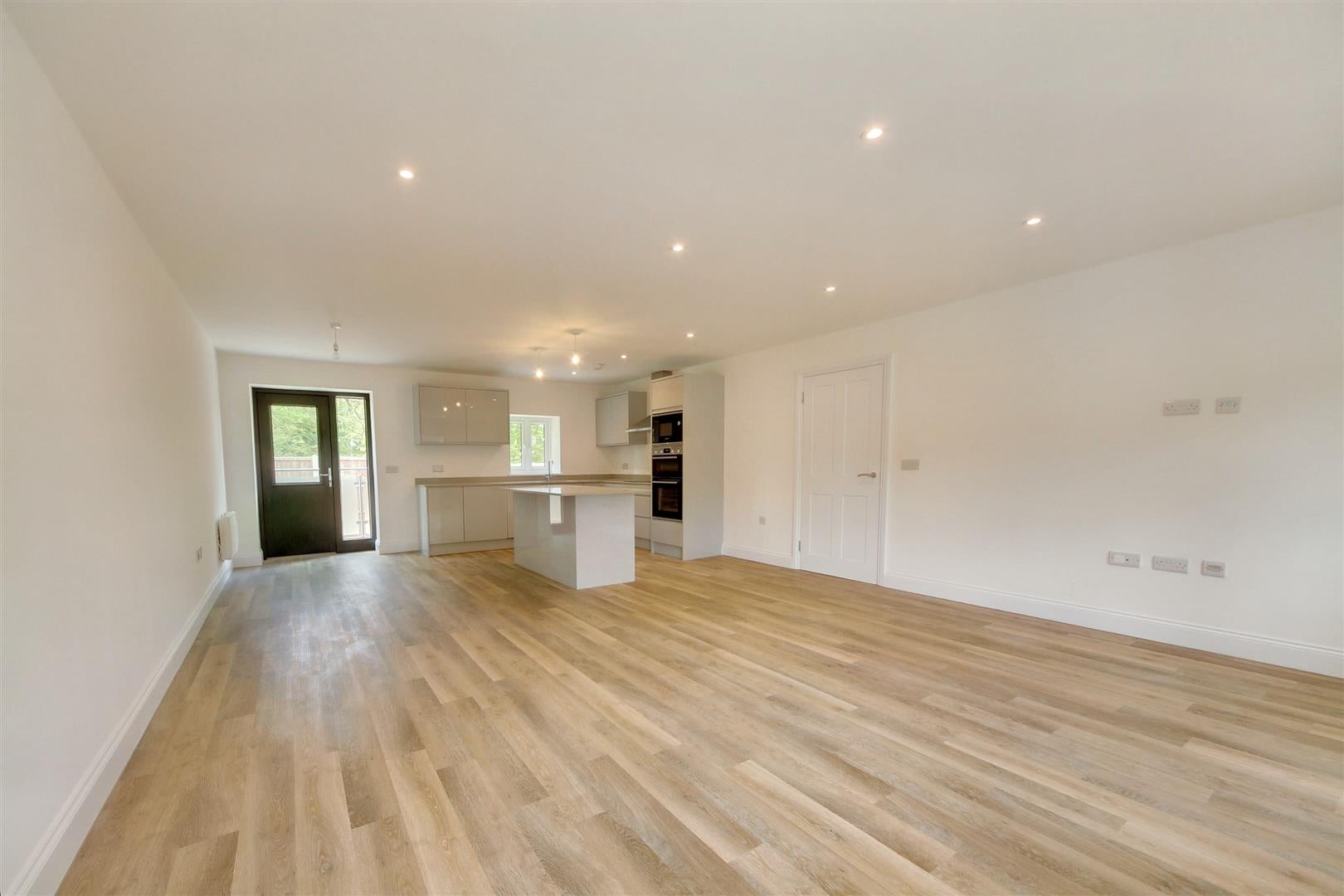 House Woodhall Lane in Hertsmere