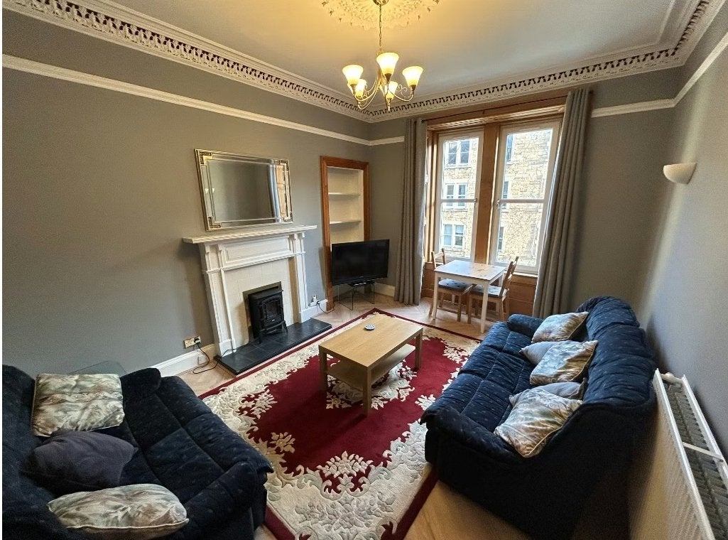 Flat Glen Street in City of Edinburgh