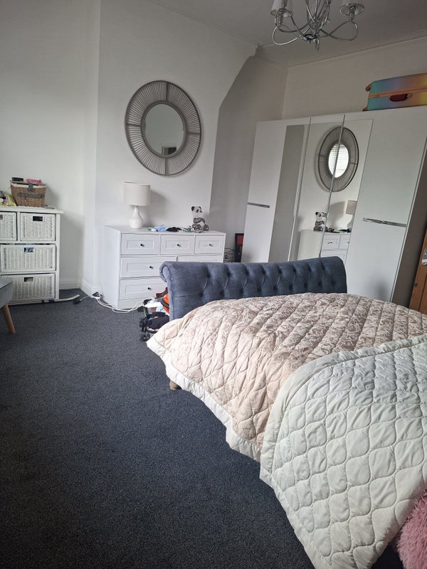 Room Jersey Street in Blackburn