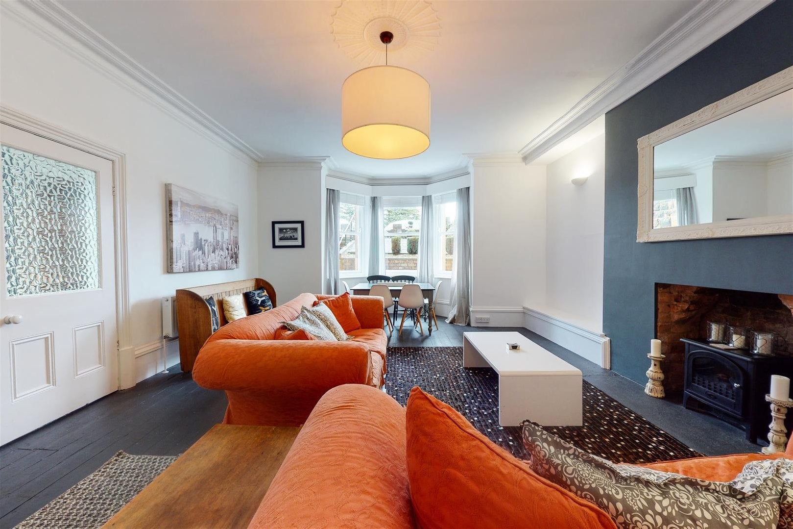 Flat Esplanade in Scarborough