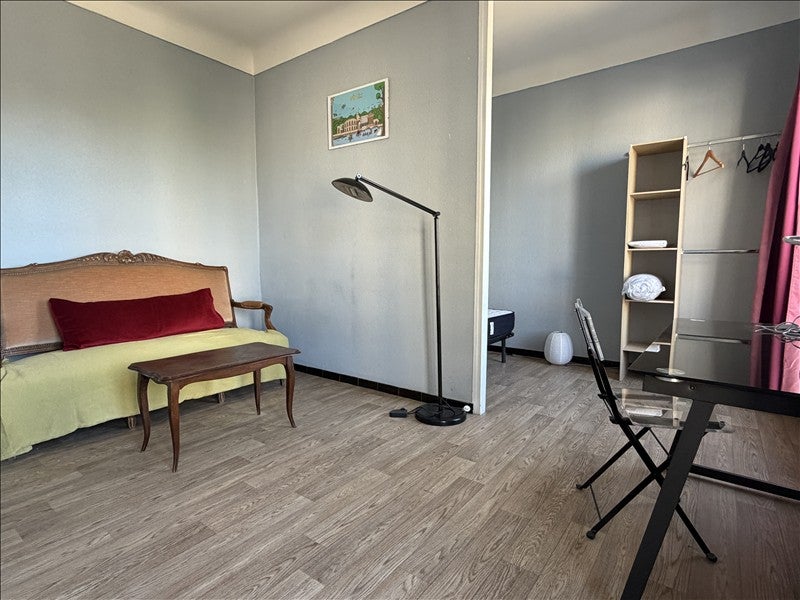 Appartement Rue du Cirque Romain à Nîmes