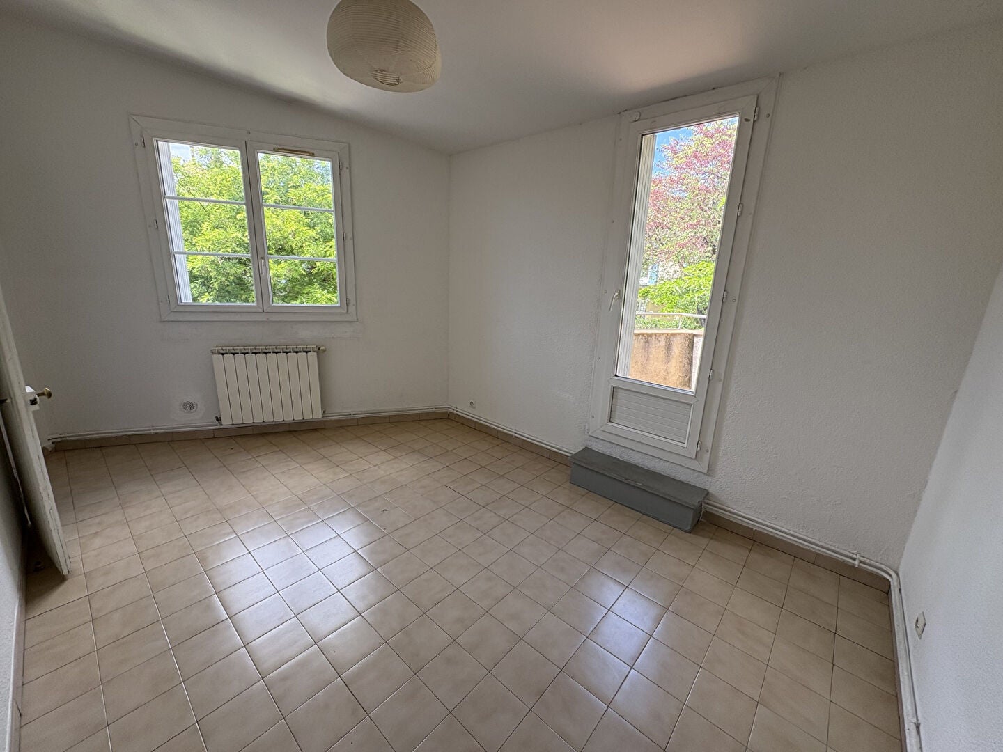 Appartement Chemin De La Lampèze à Nîmes