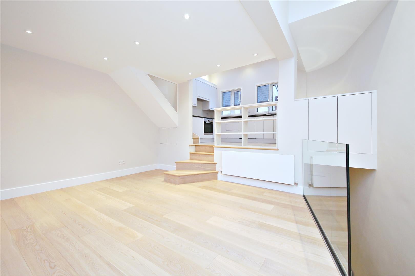 House Mulberry Close in Greater London