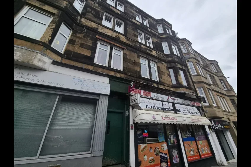 Flat New Street in Paisley