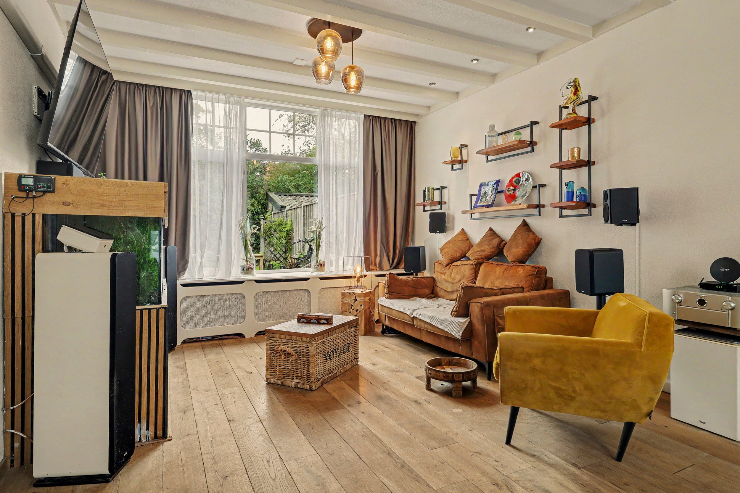 Tussenwoning te koop: Van der Manderestraat 17, Vlissingen