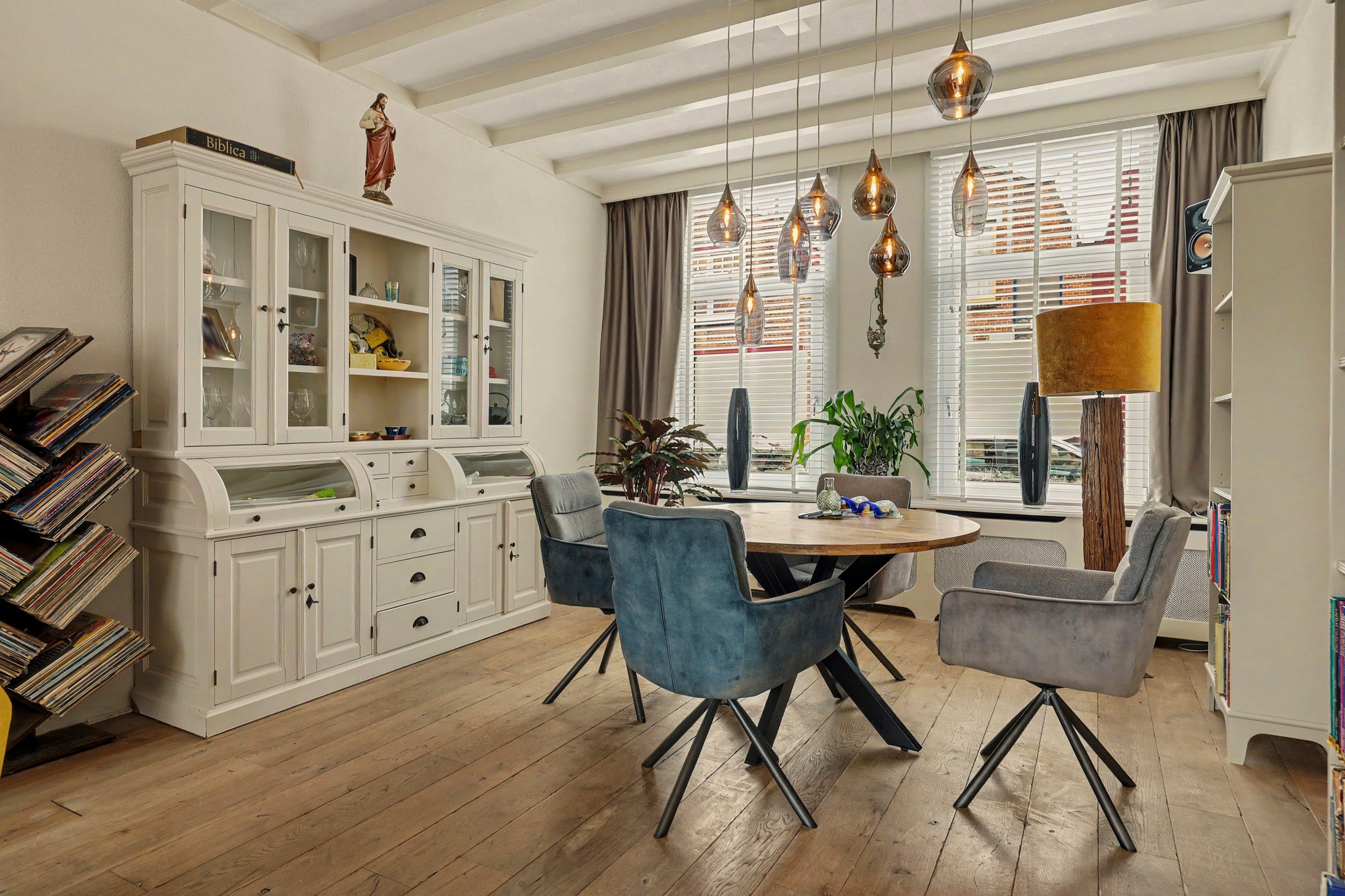 Tussenwoning te koop: Van der Manderestraat 17, Vlissingen