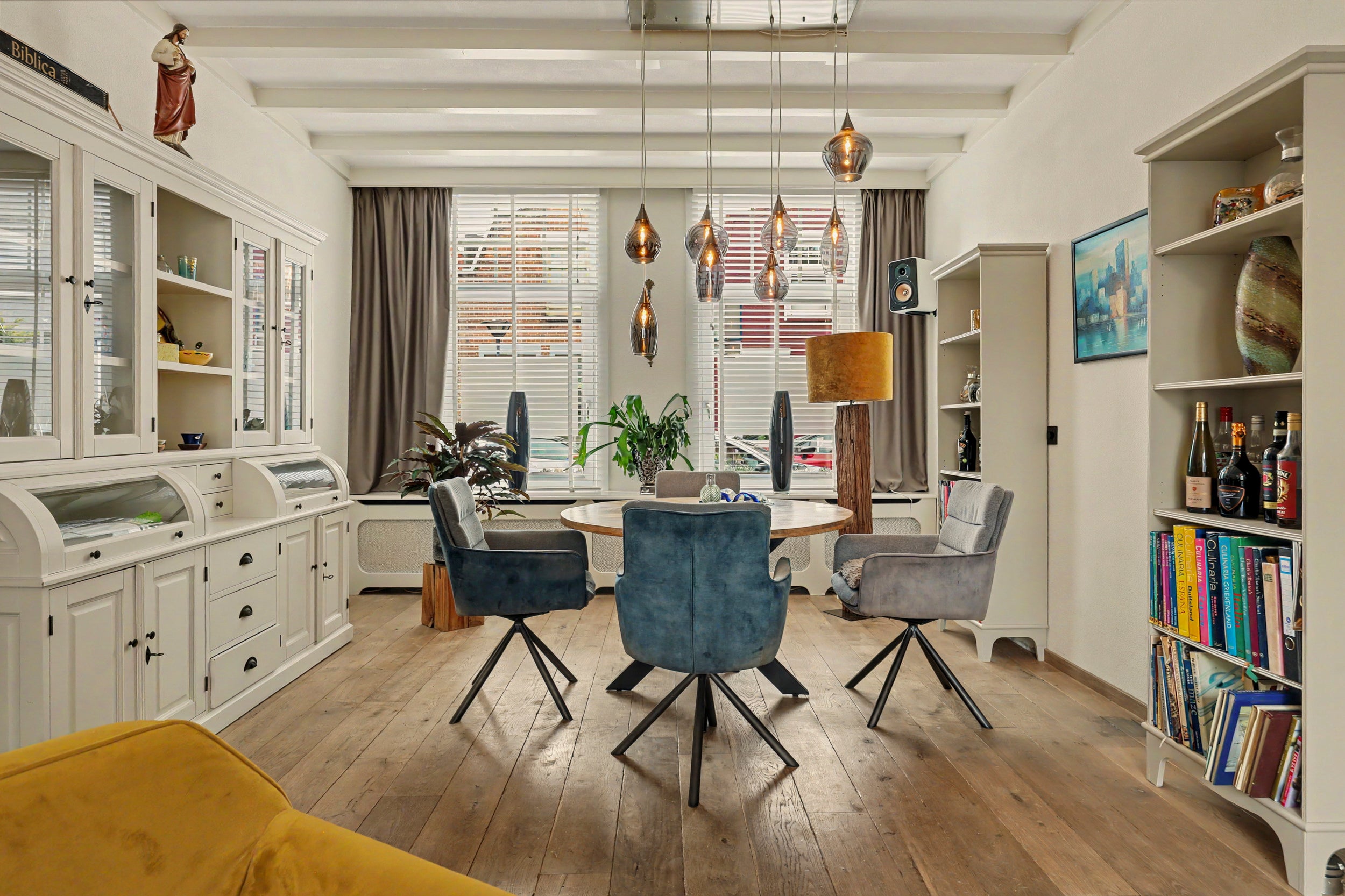 Tussenwoning te koop: Van der Manderestraat 17, Vlissingen