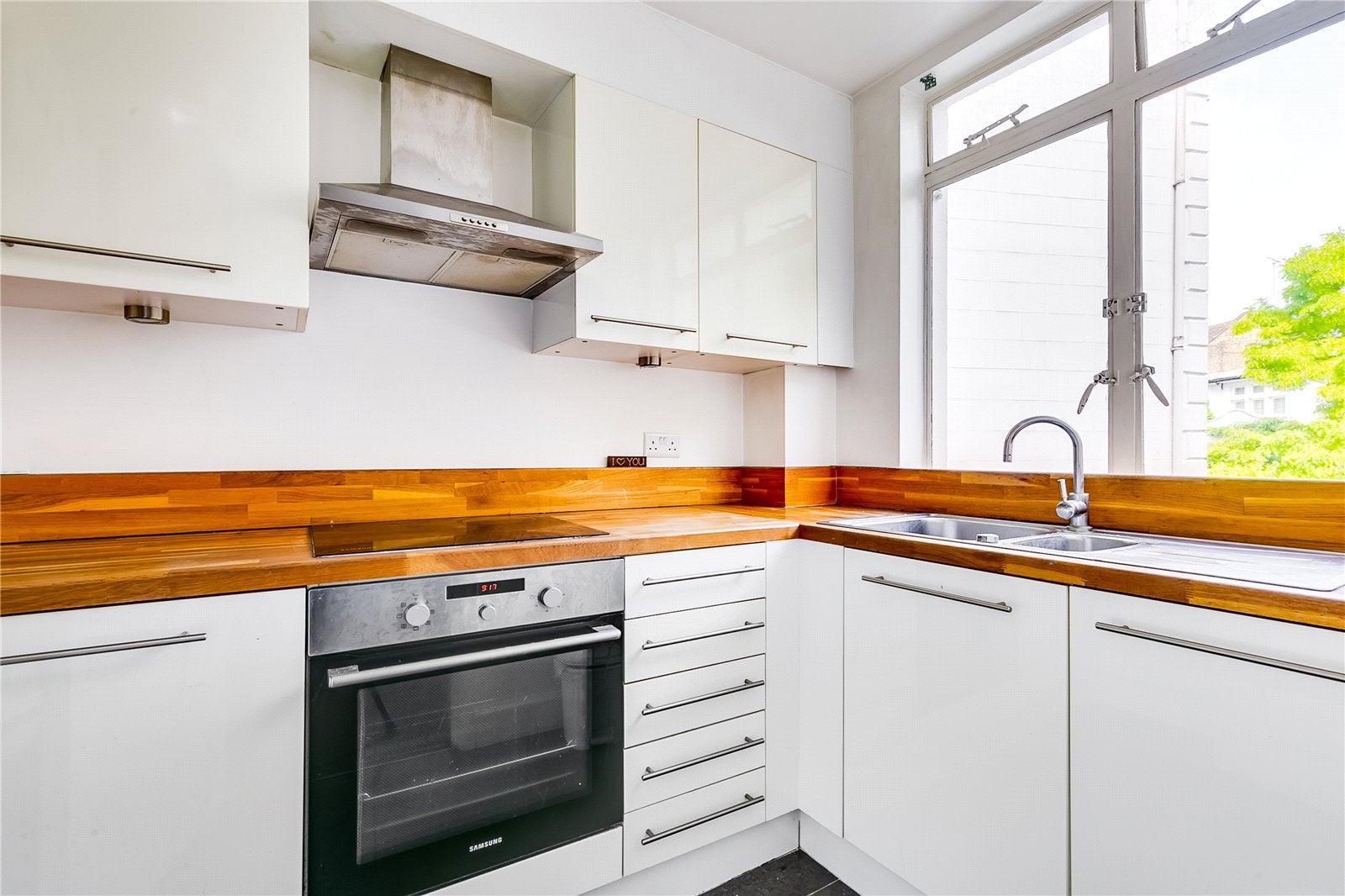 Flat Westbourne Gardens in City of Westminster