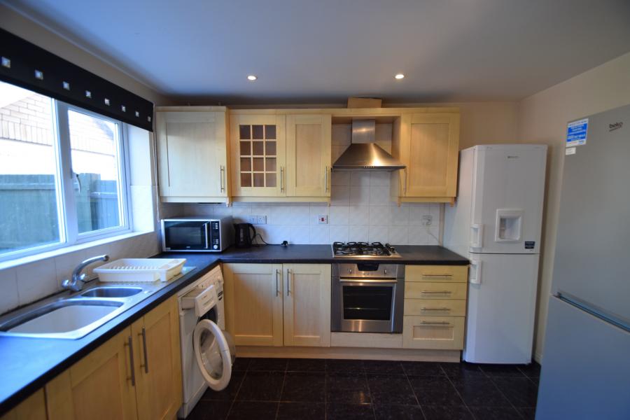 Flat Tizzick Close in Norwich