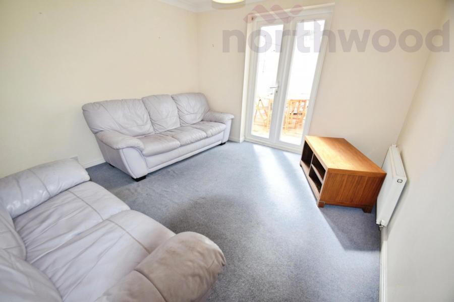 Flat Tizzick Close in Norwich