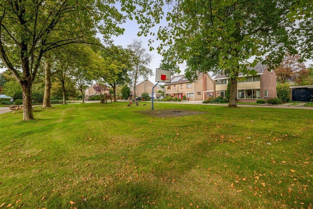 Hoekwoning te koop: Lingestraat 25, Assen