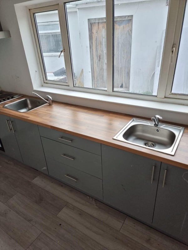 Room Dunstable Close in Luton