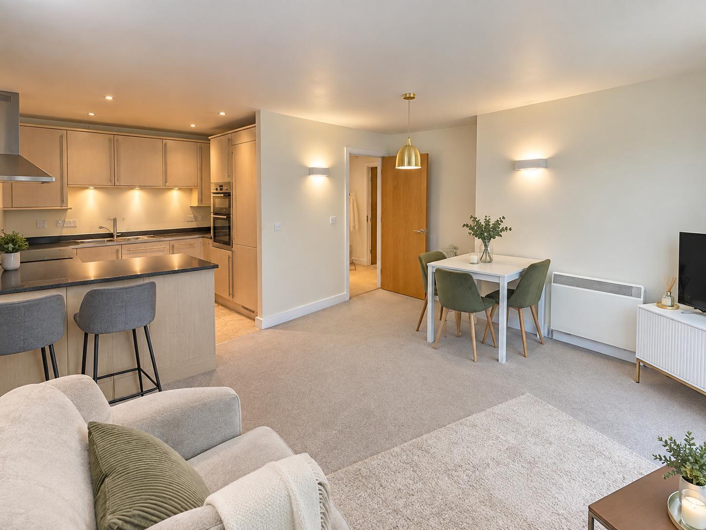 Flat Canute Road in Southampton