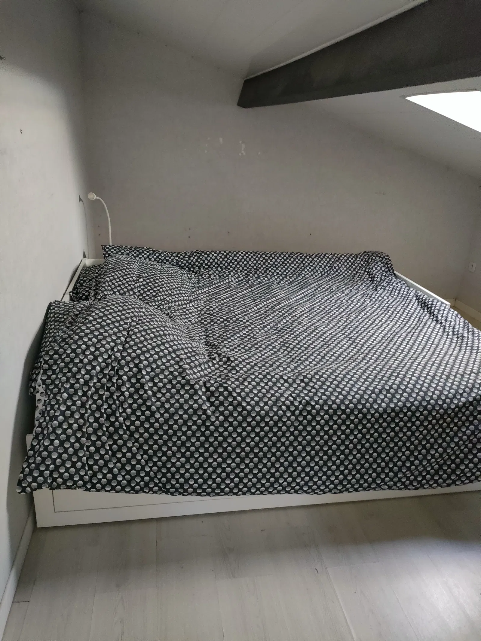 Room Avenue de la Gare in Roques