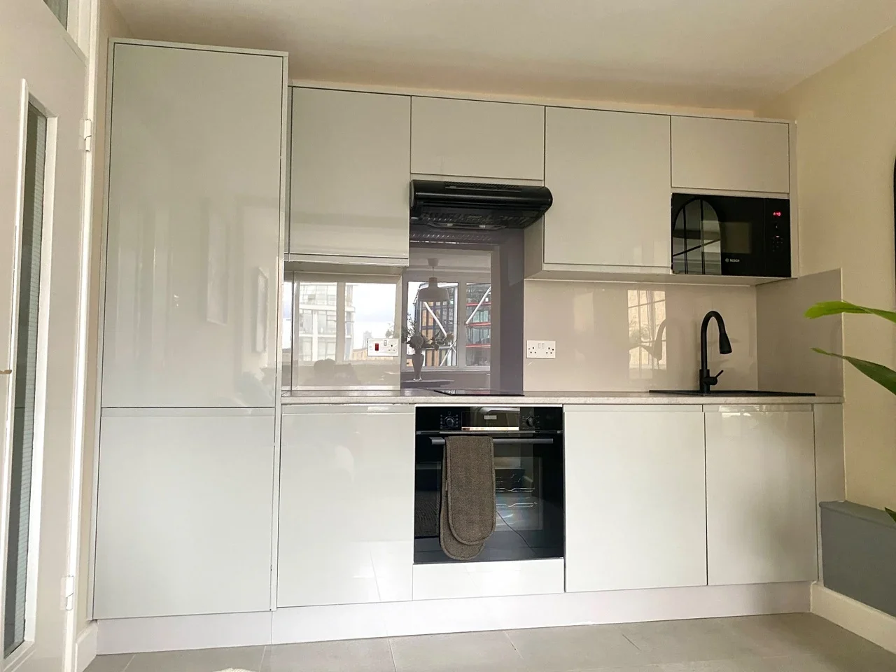 Flat Hopton Street in Greater London